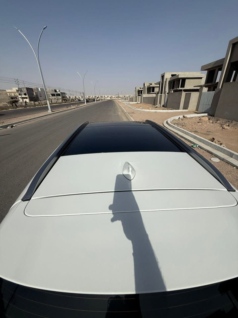 السلام عليكم 
سورنتو 2025 زيرو أعلى فئة رادار امامي خلفي جانبي 5 كاميرات داتاشو تحكمات فول كشنات جلد بانوراما.  7 راكب 6 سلندر السياره ماشيه 7000 كم كشنات الاماميه تدفئة كهربائية كاميرا 360 مغلفه نانو بالكامل حته بانوراما مغلفه اوتو هولد تشغيل عن بعد تتقدم وترجع من الريموت فول الاخير بعده بضمان الشركه السعر345 رقم ***********
