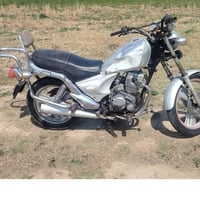 ماطور  للبيع بي دخانه  محرك ناعم  لسعر 200او بي مجال الرقم 07818791319