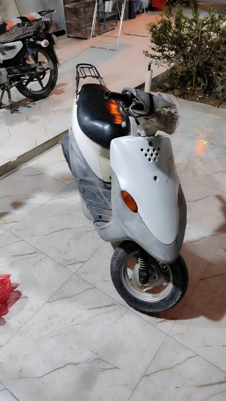 دراجة بيجي للبيع شغالة ناقصهة بس جوزة السعر150
مكان سماوة الرقم ***********متواجد واتساب
