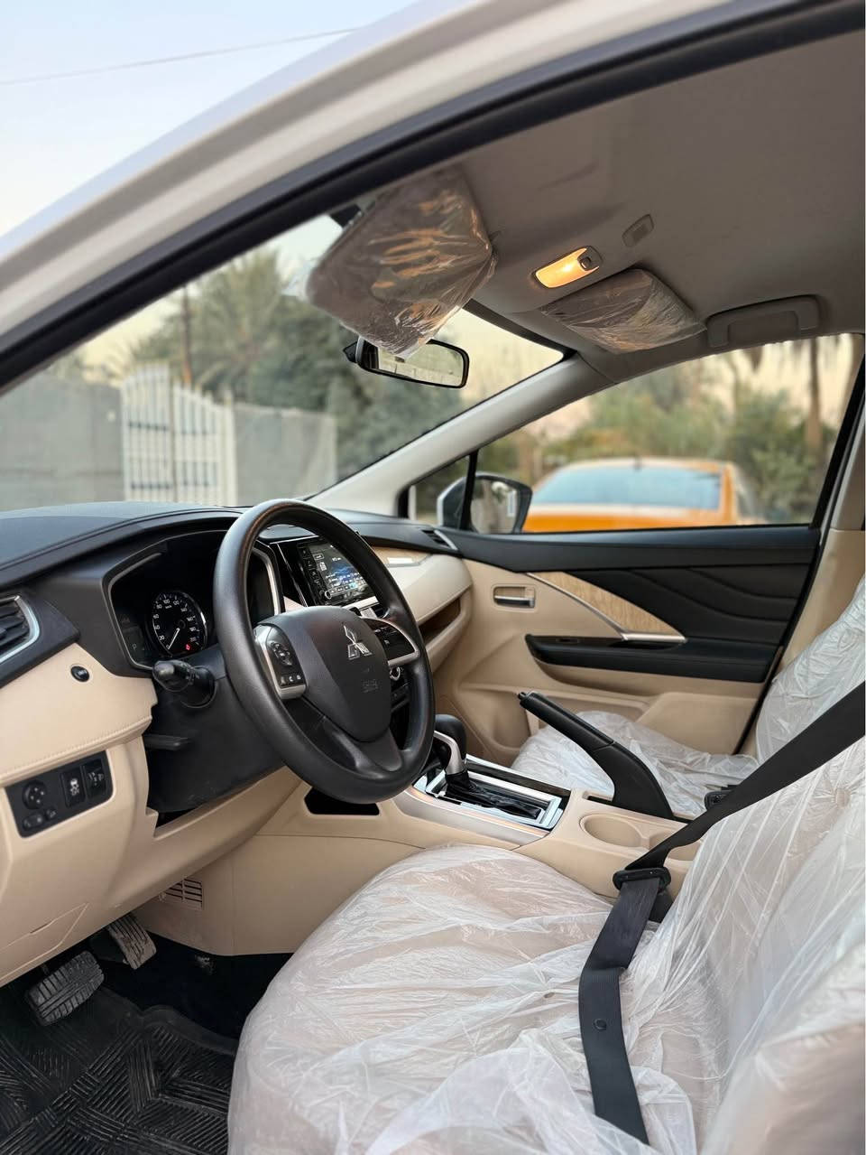 سلام عليكم سياره عائليه 2023 رقم اربيل خليجي كفاله عامه 7 راكب 

بصمه 
كامره 
شاشه كبيره 
٧ راكب 
محرك ١٦٠٠
ويل كب 
كشافات 
تحكمات جهتين 
داخل لونين 
رقم أربيل 
مكانه حله السعر 165 للاستفسار واتساب واتصال على الرقم *********** حلة, بابل
