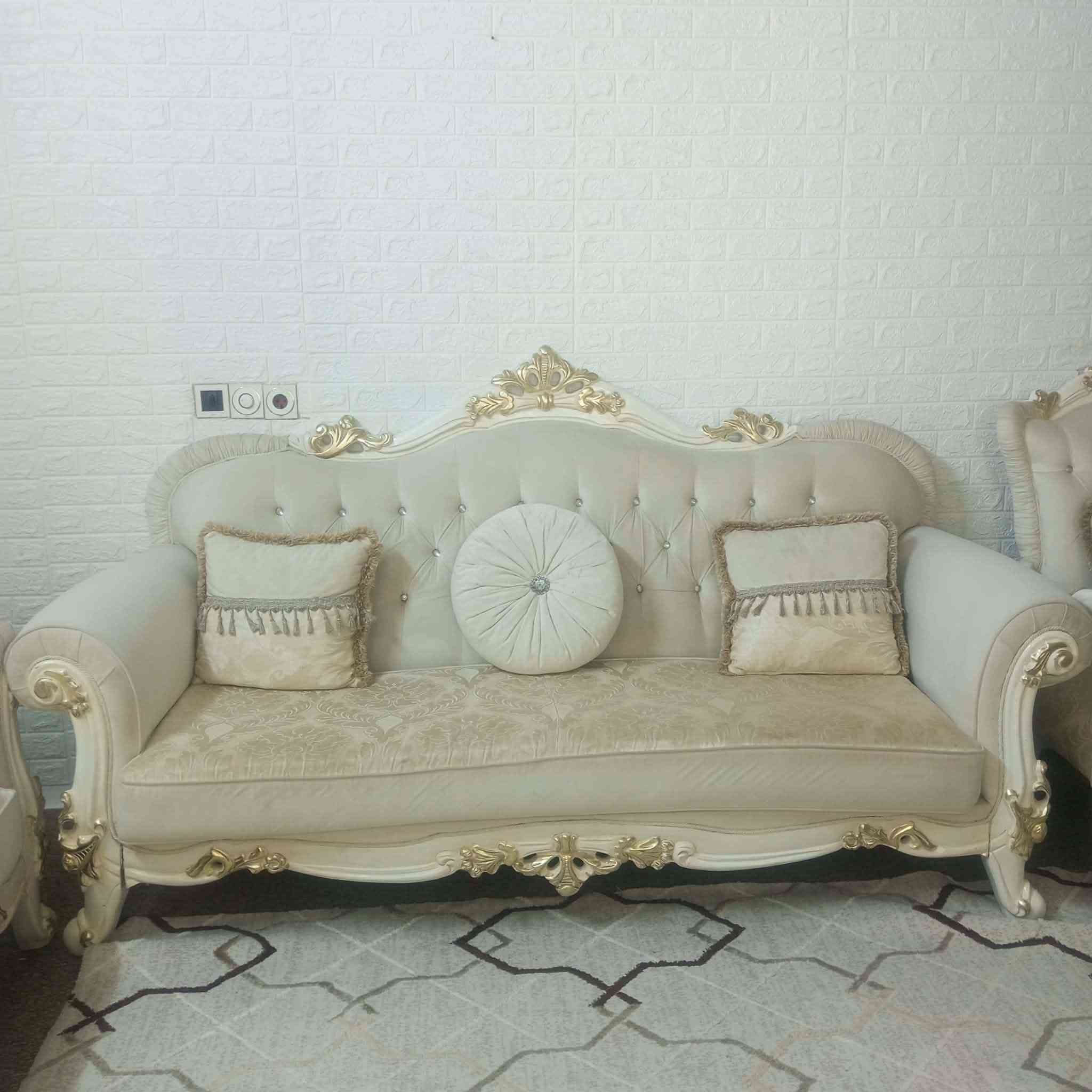 تاقم تورکی مەلەکی ١٠ نەفەریە زۆر تازەوپاکە ١٥گەڵای پێیاوە ئەیاتەوەبە ٥گەڵا  کفری


**إذا كنت صاحب هذا الإعلان وتريد حذفه لأي سبب، رجاءا أرسل رسالة إلى الدعم الفني**
