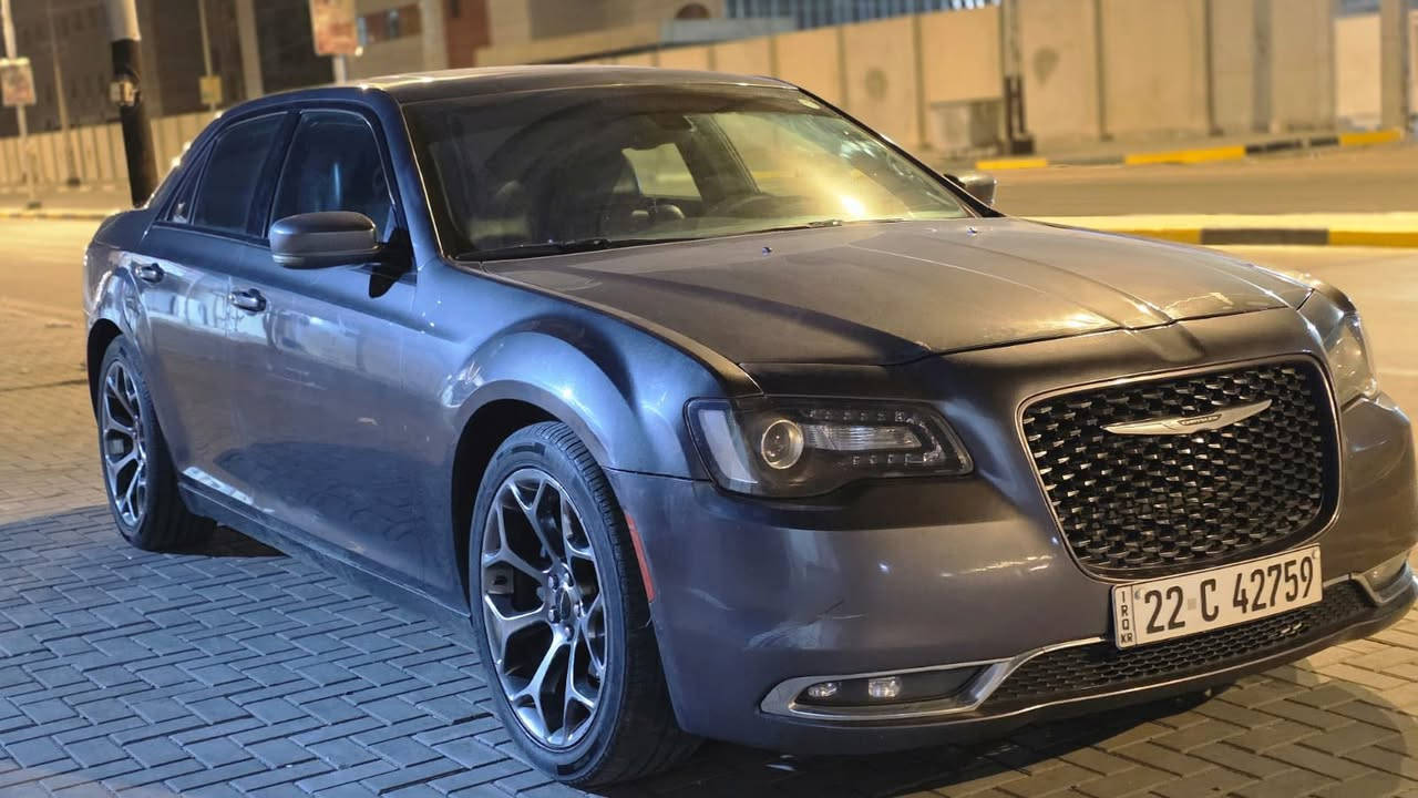 السلام عليكم
 اوباما موديل 2015 وارد امريكي مكينة 3600 فول مواصفات للاخير رقم انكليزي الجديد سنويه 2028 ماشيه 73 الف تو ويل  حادث دعاميه خلفيه فقط 
السعر : 165 وبي مجال 
 الهاتف: ***********
