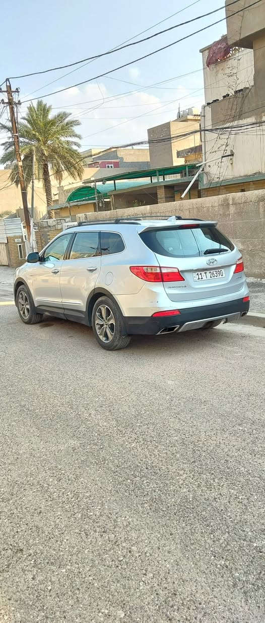 السلام عليكم سنتافي موديل 2014 وارد امريكي حادثهة جاملغ وبنيد حجم المحرك 6 سلندر مواصفات السياره 7 راكب سياحي تبريد 3 قطع ❄️ بصمة كشنات جلد كشنات كهرباء تدفئه تبريد تحكم ستيرن جهتين كامرة زراك امامي السيارة ماشية 100 السعر 118 رقم السيارة بغداد بسمي مكان السيارة بغداد الرقم ‏‪0775 666 5546‬‏
