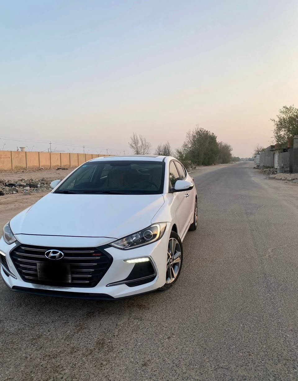 هونداي النترا سوبر موديل 18 معروفه مواصفات السوبر خليجي السياره بيها جاملغ وباب صفحه العبري وموجود السونار سنويه للـ29 باسمي رقمي بغداد الدولي الجديد شرط التحويل سياره حلوه وخير من الله وكلشي مذكور بالمنشور مكينه 2000 دوش ماشيه 96 الف   مكاني البصره الزبير رايدها 143 وبيها مجال بسيط وكلشي موضح بالمنشور اللي تخدمه يتصل متواجد ***********
