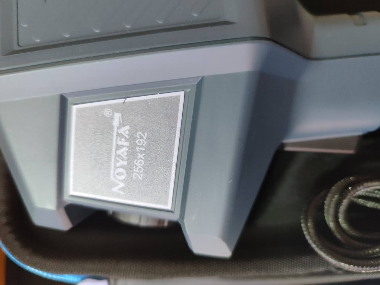 كامره حراريه بهل شكل الحجم الجبير ***********
