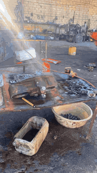 ورشت ابو محمد القره غولي لتصليح كافت انواع لحفارات الستفسار عله رقم***********
