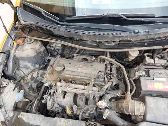 السلام عليكم اكسنت موديل 2016 اجرة للبيع مكينة وكير وتبريد واطارات وبطارية في حالة جيدة  حجم المكينة1400 مابيها اي  دوانز مصبوغة عام للجمالية مبدل جاملغ امامي 87 جهة السايق 
السعر وبي مجال بسيط للاستفسار على الرقم  
*********** ومتواجد على النت
