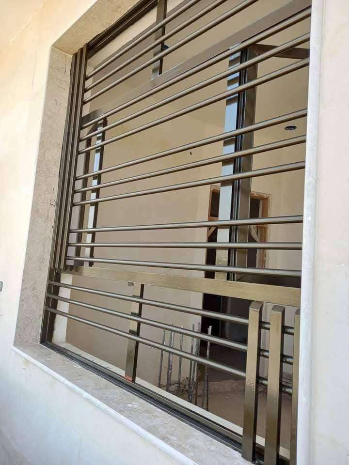 السلام عليكم
محلات احمد صبغ وجام للتنضيف 
شبابيك وبوب 
كادر متخصص 
0775 267 7378
