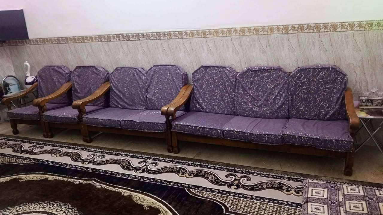 للبيع كلمن سعره شراي تعال خاص، *********** نجف مقابيل باب دخول المطار
