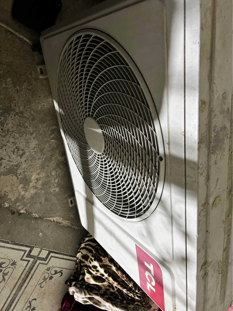 سبيلت TCL تدفه تبريد مستعمل لبيع سعر 325وبي مجال
بسيط حك جيه مكاني بغداد الشعله رقم *********** بغداد, العراق
