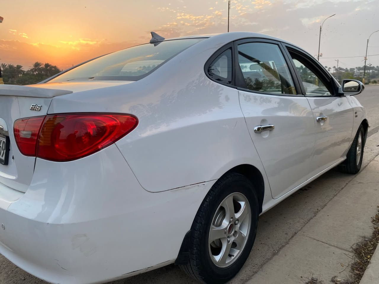 سلام عليكم
الانتره 2011 خليجي 
مكينه 1600 دكشن عالي 
رقم سليميانيه شرط لتحويل 
بيه بارد وقطعه تبديل وسونار موجود 
اي ستفسار تصال ع رقم ***********
 عنوان سياره صلاح الدين الضلوعيه
