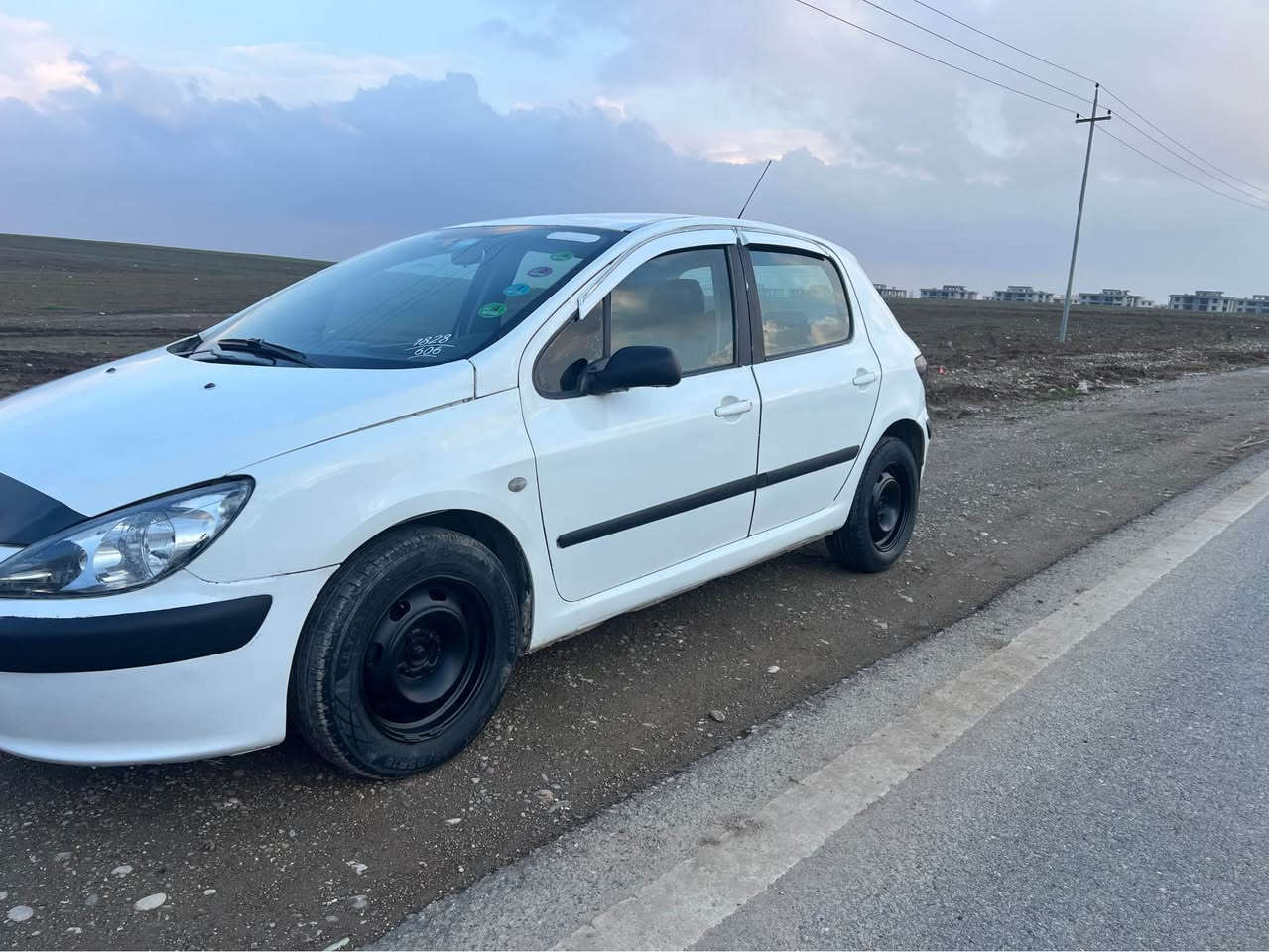 بيجؤ موديل 2005
سنه ويو ئه وليات به شرت
مه كينه و گير به شرت 
كاره باى به شرت 
بيشو دواى بئته قوره قه 
ته بريدى ساردو گه رم به شرت
چوارتايه تازه 
ده عمى قورسى نيه 
شاشه ئايپات
نرخى 37گه لاو معا مه له
شوين چم چمال شمشمل, السليمانية


**إذا كنت صاحب هذا الإعلان وتريد حذفه لأي سبب، رجاءا أرسل رسالة إلى الدعم الفني**