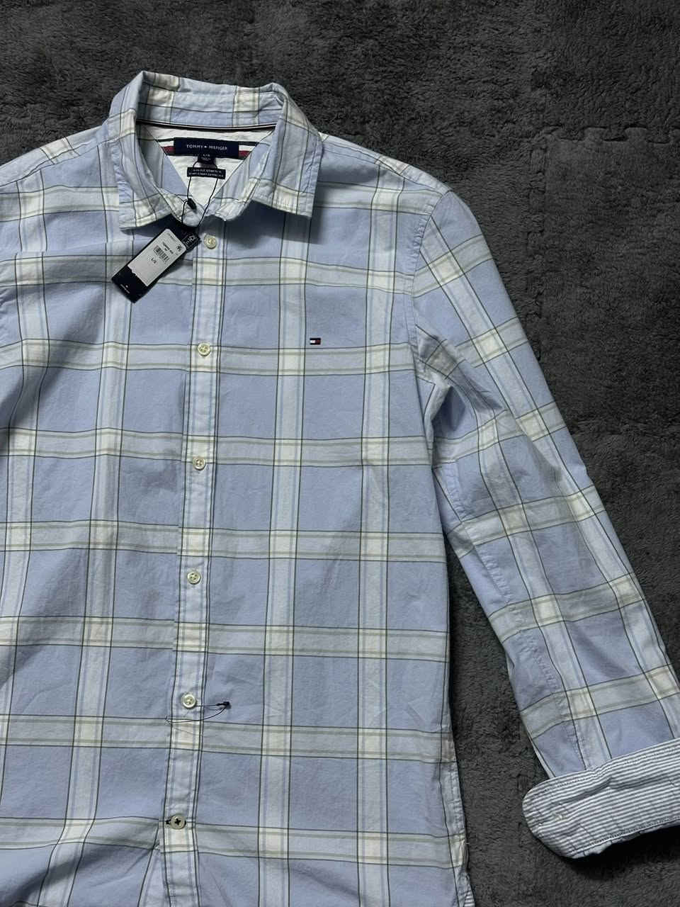 سڵاو و ڕێز
قەمیس تۆمی هێڵفیگە
Tommy hilfiger 🇺🇸 

ئۆرجیناڵ %100
نوێ بەکارنەهاتوو

سایزی L 

نرخی 25,000

گەیاندن بۆ سەرجەم شارەکان بەردەستە
کەناڵی تیلیگرام 
https://t.me/davarsstore


**إذا كنت صاحب هذا الإعلان وتريد حذفه لأي سبب، رجاءا أرسل رسالة إلى الدعم الفني**