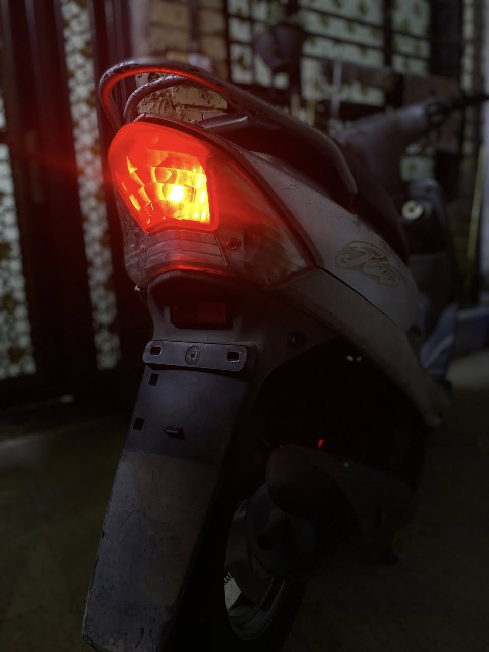 السلام عليكم اخوتي للبيع
ماكس منغولي 
مكينة مكفولة 
كفرات بلادية 
كلشي شغال 
ماعدة سلف تشتغل هندر 
الي شراي يتصل على هذا رقم  ***********اوخاص يراسلني
العنوان بغداد الشعب/السريدات
