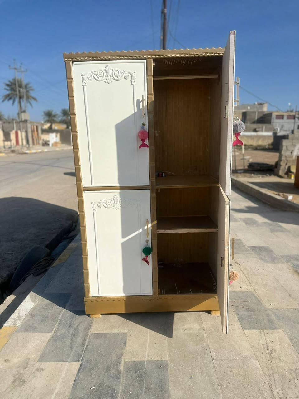 سلام عليكم كناتير بوفيات حسب طلب
نقد واقصاد عنوان رفاعي المعش 
***********
***********
