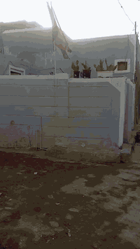 الدار للبيع.
مساحه 100 مكان حله ابو خستاوي قرب منصور سماج سعر 16 وبي مجال***********
