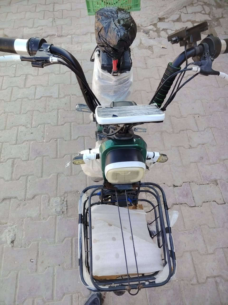 السلام عليكم
يوجد بايسكل شحن للبيع 
كلشي شغال بية بسعر 
٢٧٠ الف وبي مجال


**إذا كنت صاحب هذا الإعلان وتريد حذفه لأي سبب، رجاءا أرسل رسالة إلى الدعم الفني**