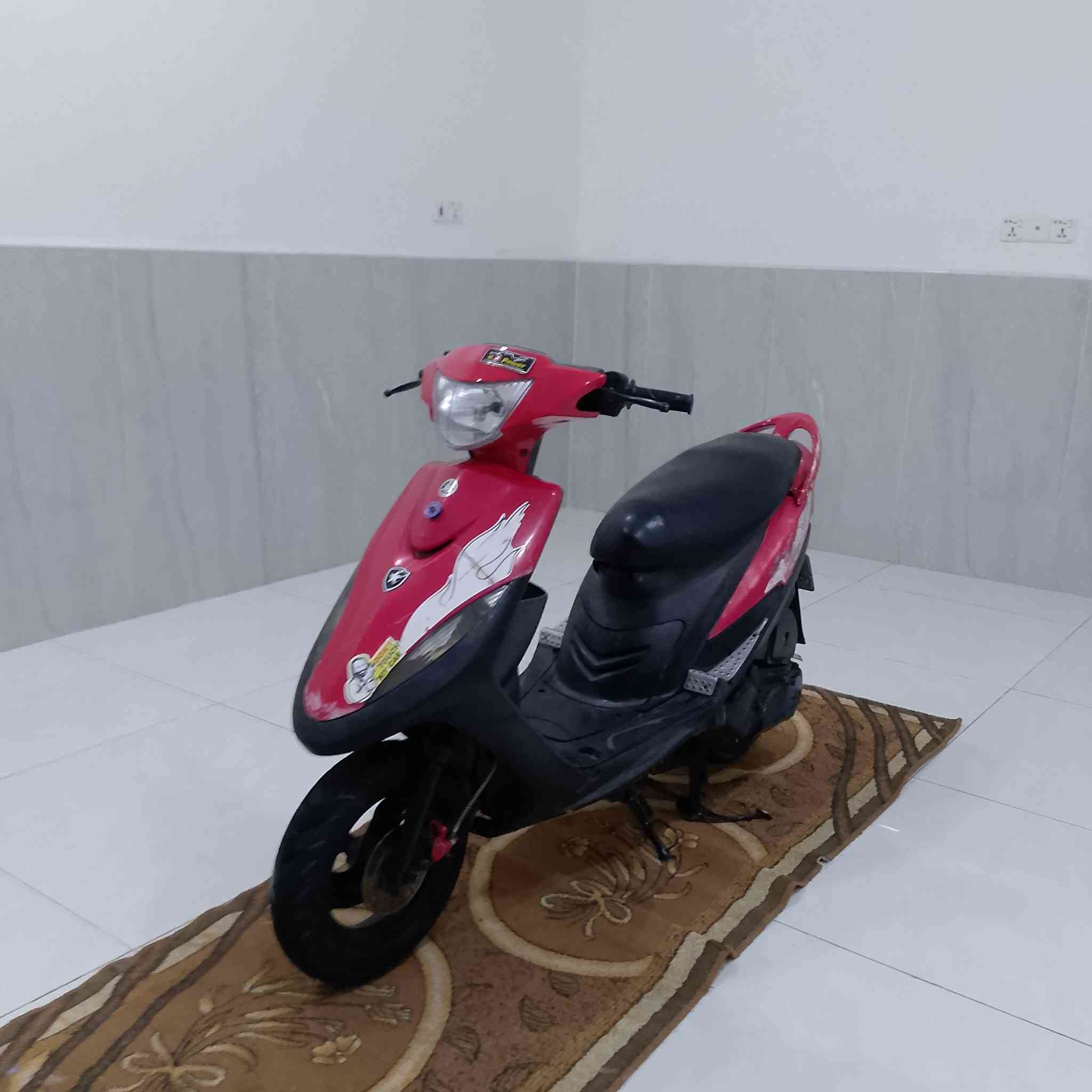 سلام عليكم 
دراجه ماكس عدله للبيع مكفوله ابد مامفتوحه علىفحص  كفرات بلاد كله بلاد مابيه اي شي تجاري طالعه من معرض زيتون وصله موجود بس شويه مبهذله🤣 مكاني ناصريه مركز سعر خاص خاص
رقمي *********** خابر وتدلل
