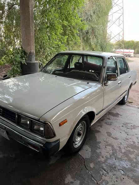 السلام عليكم كرونا للبيع مصبوغه عام جماليه معمره تعمير درجه اولى تخم تاير محرك جديد دوشمه جديده ما بها اي نقص مكان بغداد الغزاليه***********$***********موديل 80
