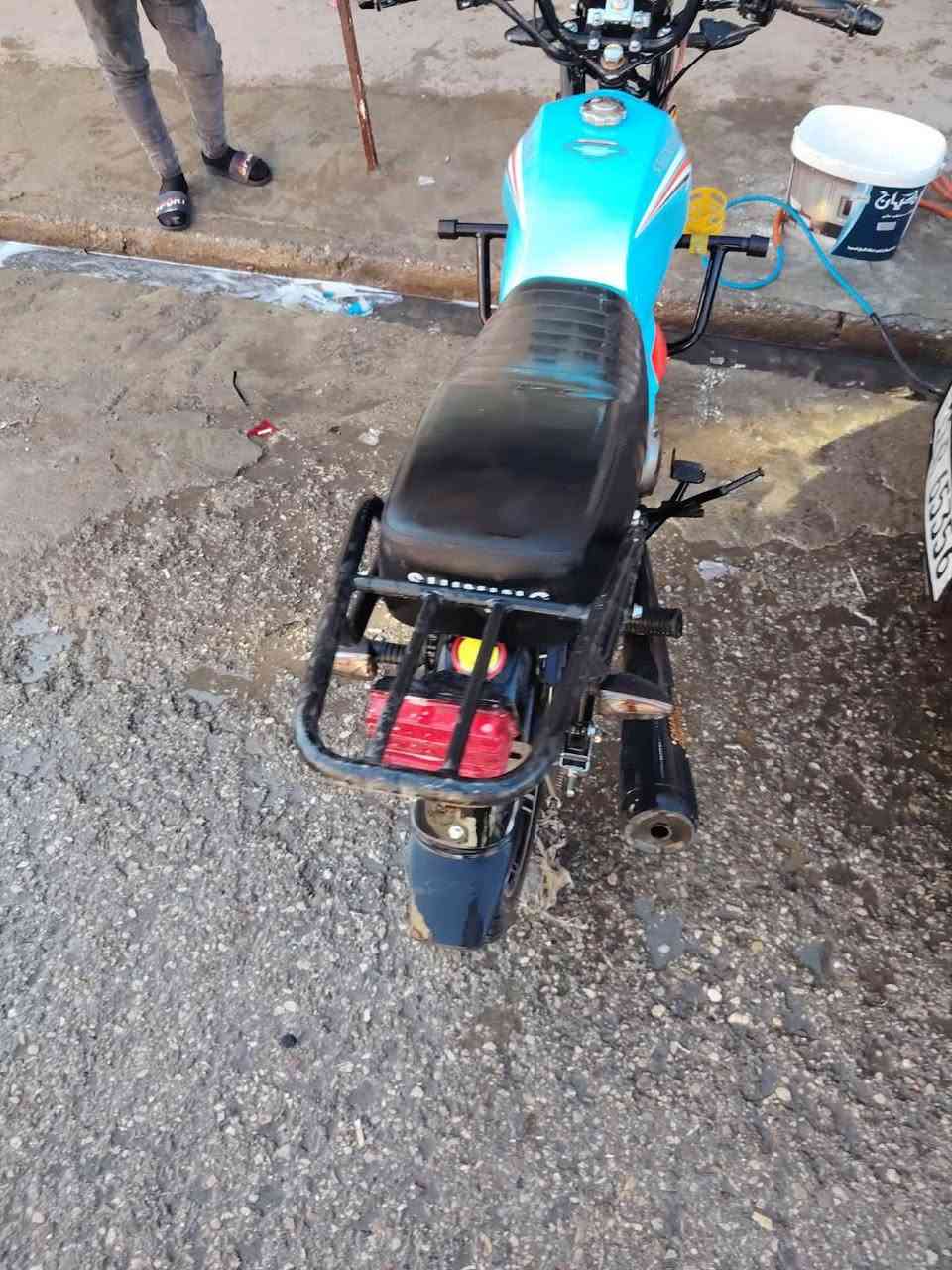 سلام عليكم شايلتك زيرو صارلي اقل الشهر من أخذته على اساس اشتغل بي ماصارت قسمه ودعمت بنية وتكسرت الطفارية فقط وخفت أريد أبيعه اني اخذته مليوين وربع 
مأطور بعدة زيرو فقط بدلتلة دهن 
رقم وسنوية نينوى
السعر 2000 مليونين وبي مجال 
الشراي يتصل على هذا الرقم و يراسل خاص
***********
