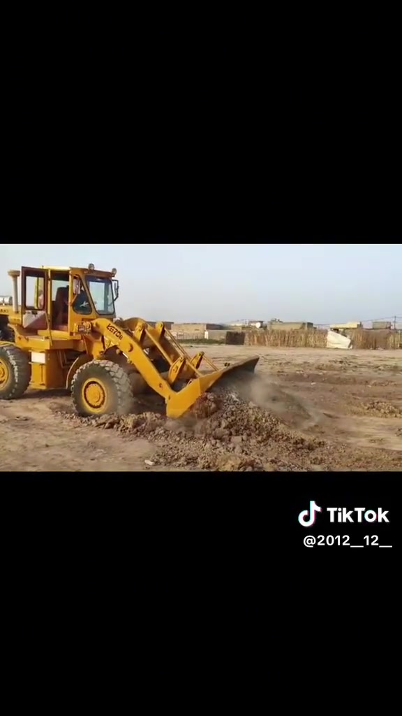 كاوسكي للبيع حجم 70موديل 85رقم الماني مكينة جاهزة للعمل مابيهة اي نقص للاستفسار ***********##***********
