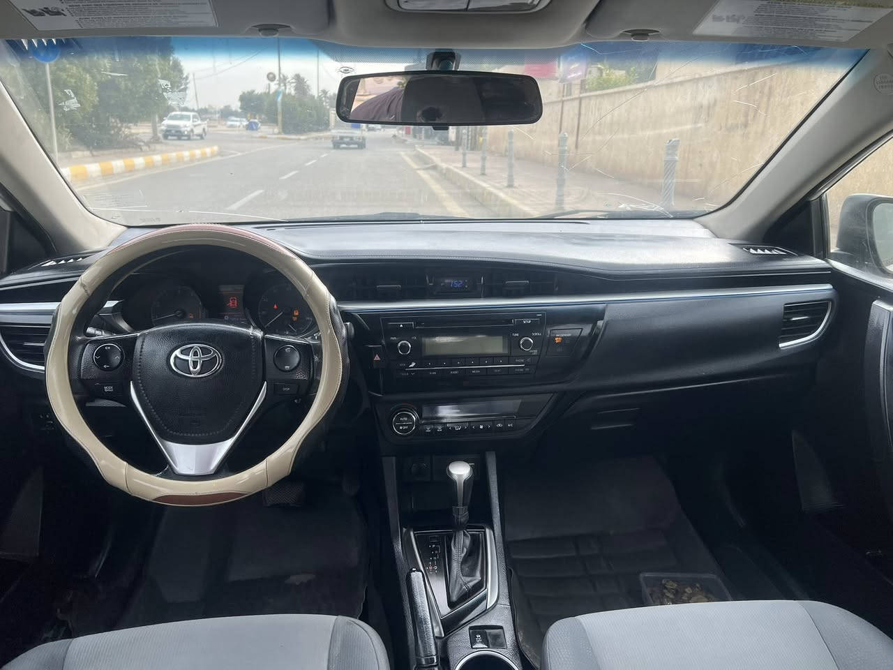 السلام عليكم 
كورلا 2014امريكي جاهزه حداديه سنويه لل ٢٠٢٧ كير مكينه حداديه السعر ١٠٠ وبيها مجال جاهزه سياره رقم تليفون ‭٠٧٧٦ ٦٣٦ ٤٩١٩‬ووسونار موجود بيها صبغ
