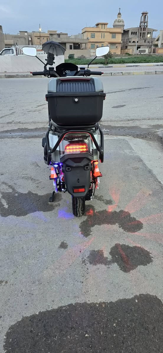 متطور شحن للبيع ملف 3800 وبطاريات 6 مسطره بيه سويت وكرت وبصمه شاشه الكترونيه نضيف جدا السعر 1100 مليون وميه الف وبيه مجال ***********
