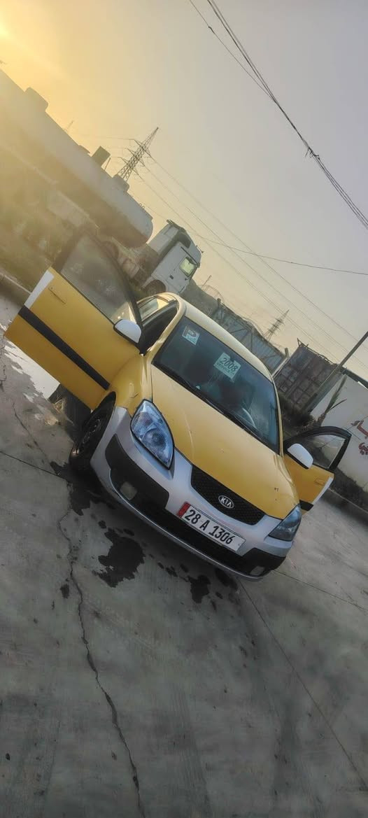 سلام عليكم للبيع كيه ريو موديل 9مصفره هيه وغرامات مكينه وكير  أوتو شرط حداديه تايرات خير من لله سياره مكفوله من كل ضربه  السعر معروضه 80وبيه مجال   ولسياره بسمي  ومنضومت قاز ومكاني الموصل  ***********
