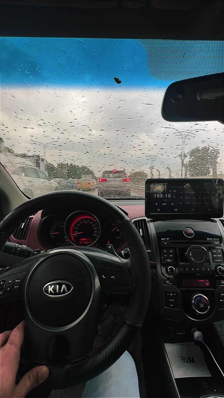 شبابنا الطيبه السلام عليكم الشاشة للبيع اندرويد كار بلاي بموصفات حلوة سعرها 150 بيها مجال صارلها تقريبا شهريا او 3 مشدوده مكاني بغداد تحياتي للجميع 
***********
