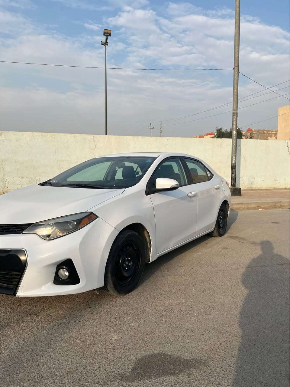 كورلا للبيع
موديل :2015
فول موصفات 
مانع انزلاق 
سبورت
كشنات جلد
تدفئة بل كشنات
فتحت سقف 
لسياره مكينه 1800
وارد كندي كلين تايتل
لسياره كير مكينه كفاله 
قطره صبغ مابيه 
سعر السياره 145$
*********** عمارة, ميسان
