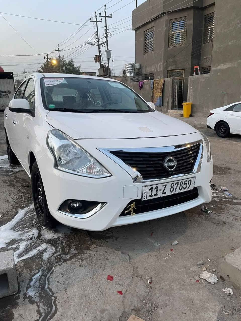 سلام عليكم 
نيسان سني موديل 24رقم بغداد اقصاد شركه
سنتين سياره زيرو راعيها بلبصره  ***********
