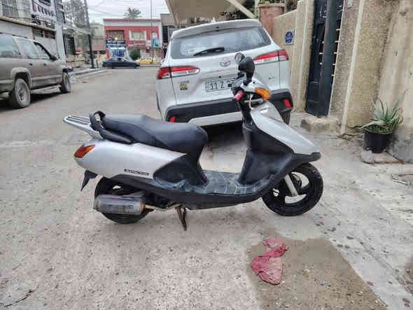 السلام عليكم دراجة سبيسي جديده مال رمبه  كابريتر أصلي مكينه ناعمة خرسة شلعة فول دراجة كلها بلادي 
العنوان بغداد الشعب 
السعر ٦٠٠ 
الاتصال على الرقم
***********
