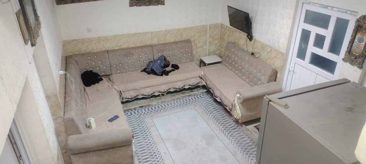 دار للبيع طابو صرف 
180 متر عروبه خلف مدرسه الشعب
بناء حديث طابقين 
7غرف نوم +2 حمام +صحيات 2
بناء فول فول دكت 

سعر 199 مليون بي مجال 

الاستفسار مراجعة مكتب المدينه المنوره للعقار حي النصر قرب جامع المدينه المنوره 
***********
نستقبل جميع عروض بيع وايجار العقارات السكنيه والزراعيه
