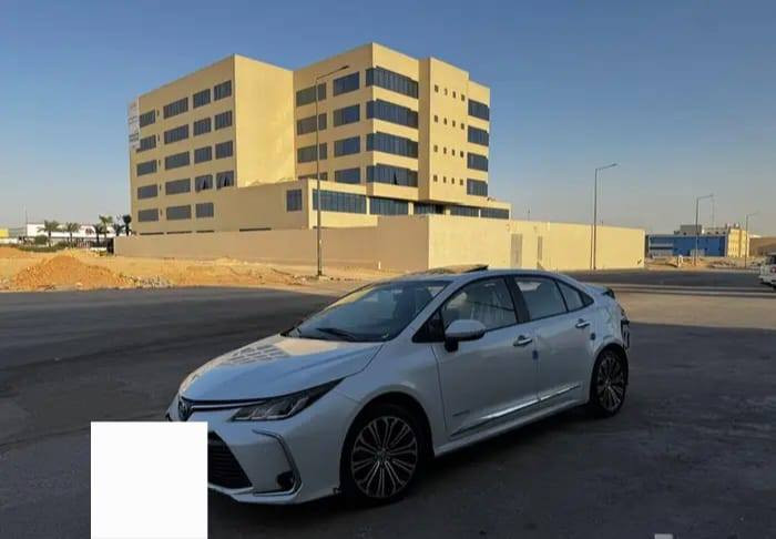 السلام عليكم ورحمه الله 🌹

للبيع تيوتا كورلا ابيع على حادثها

فئه XLl سياره فتحه وحساسات

الشاصي سليم والمكينه شغاله 

السياره استعمال شخصي فقط 

موديل 2022 اصل بلادي شركه

ماشيه 67 الف اصلها بلادي

مكفوله من الصبغ والكص كفاله عامه سياره على وظع الشركه

السياره باسمي شخصي رقم اربيل جديد🚩

السياره تحويل مباشر سنويه وهزه جديد

سابقا كفاله عامه خليجي زيرو

السعر 📍(( 90$ ورقه ) وبي مجال بسيط

ملاحظه:::# توصل اي محافظه تريدها 

حسب الاتفاق 
للاستفسار اكثر اتصال أو وتساب 

***********
