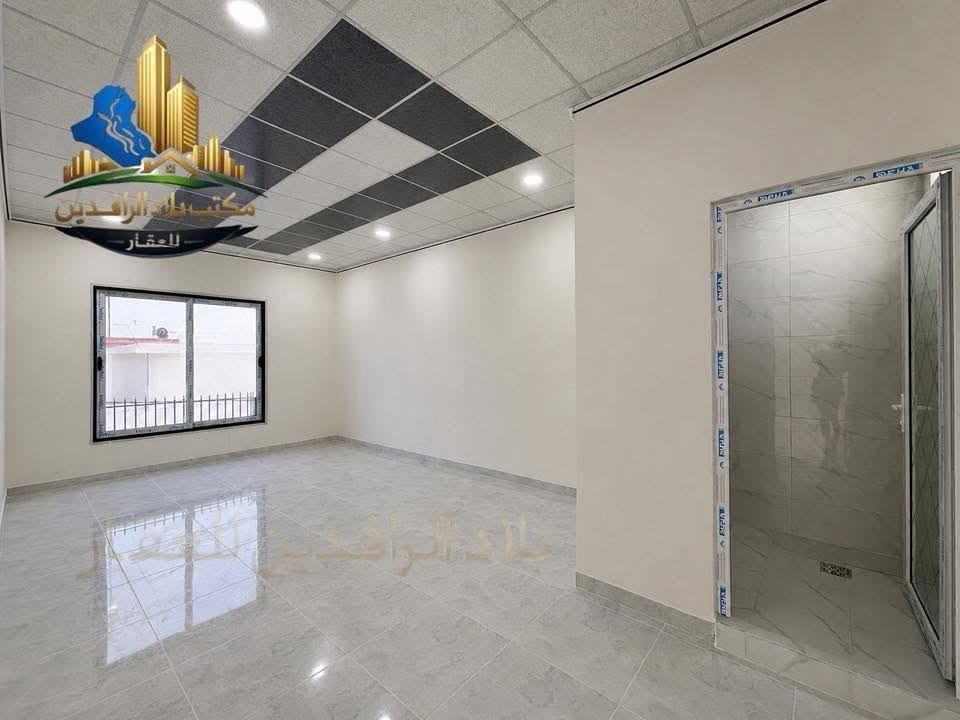 داران للبيع في حي الملايين الاولى
المساحه البيت الواحد 130متر طابقين بناء حديث 
خدمات كامله تسليم البيت فوري 
جنس الارض بستان ملك صرف
لمعرفة سعر علق بكلمه تم 
الاستفسار ***********
***********واتساب
