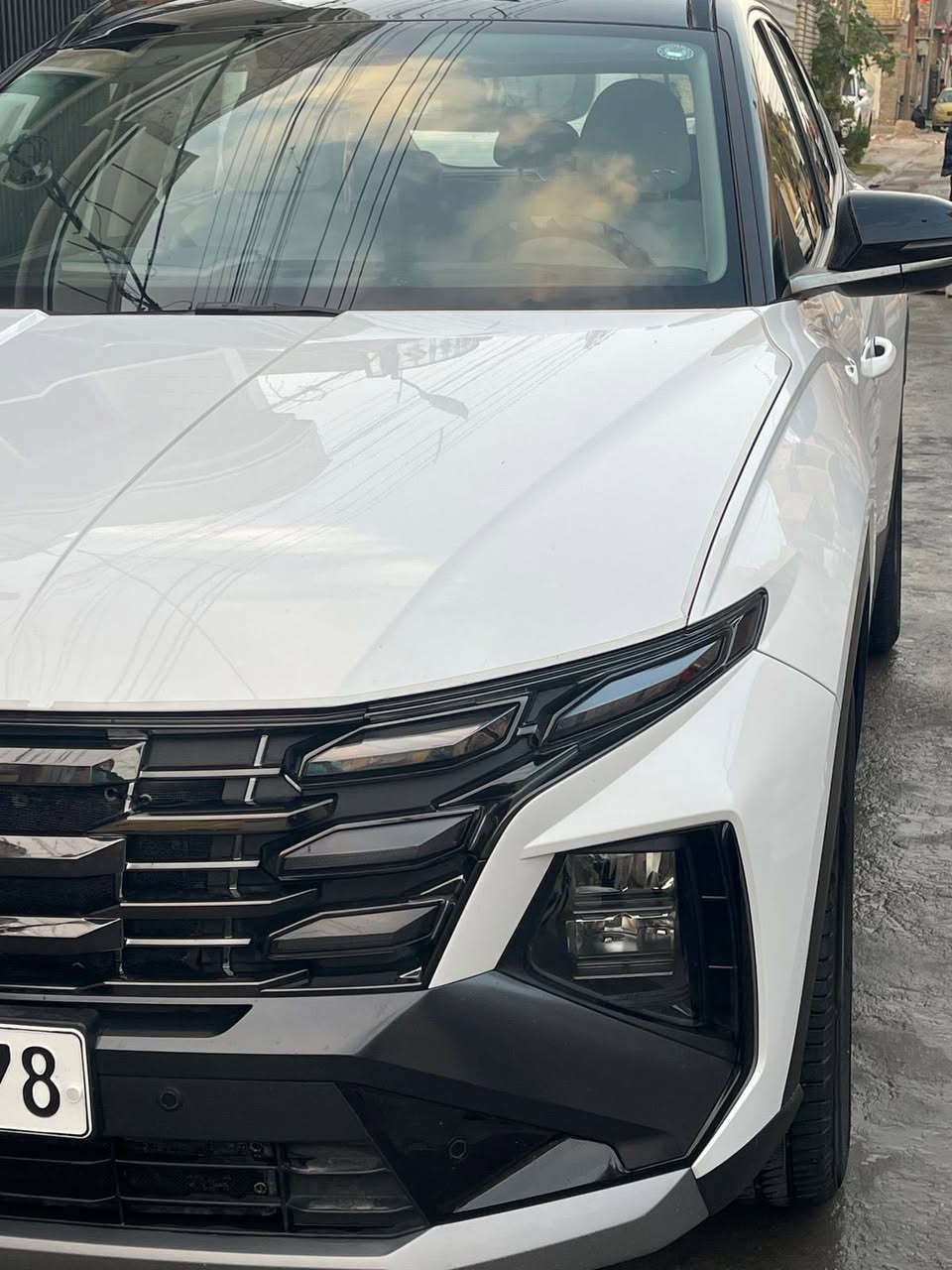 السلام عليكم توسان موديل 2025 ماشيه 18 ألف مكفوله كفاله عامه ر@قم أربيل  بسمنه السعر 235 رقم التليفون ***********
