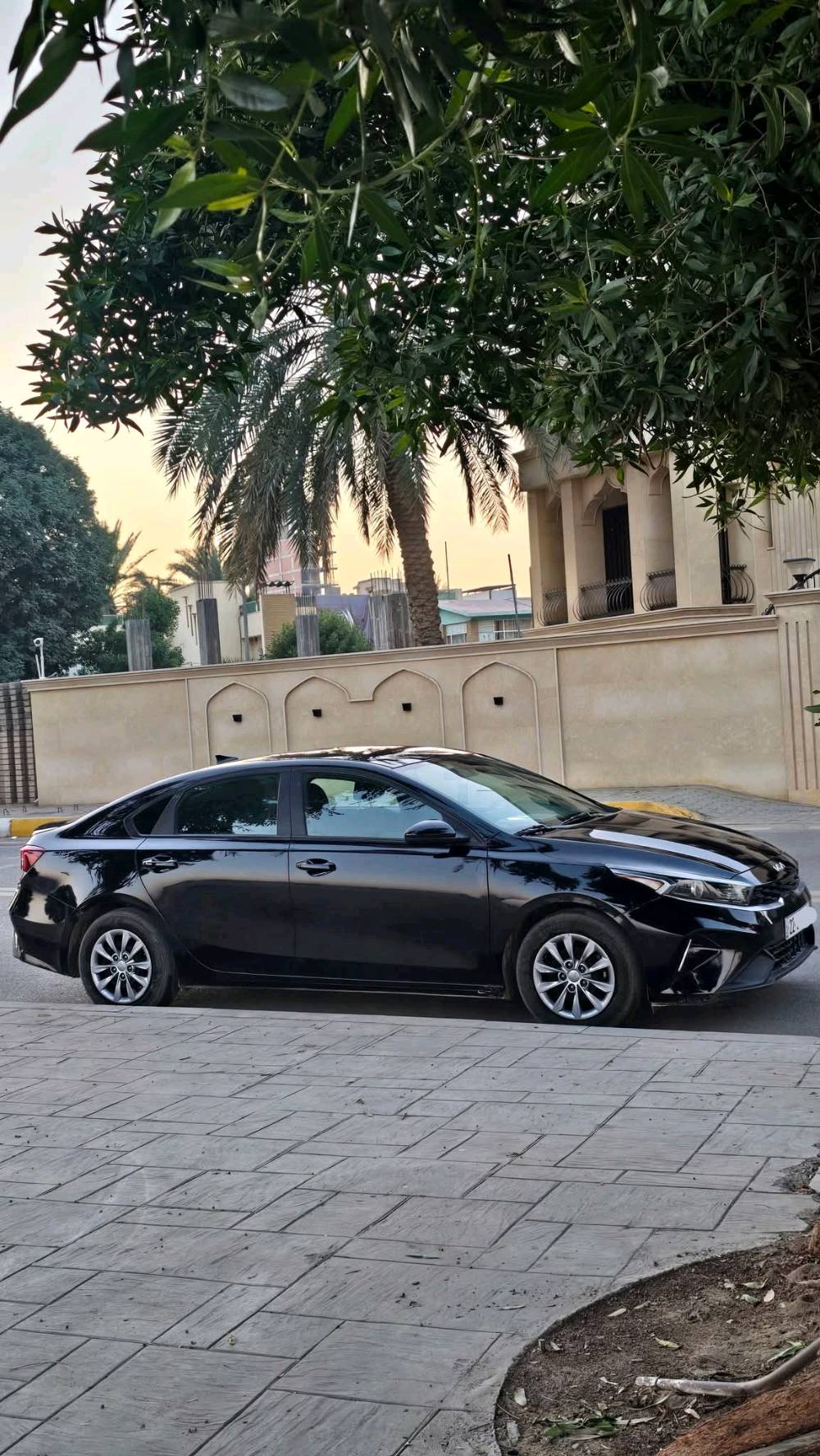 سلام عليكم كيا فورتي 2024 رقم اربيل باسمي ماشية 23 الف حادثها أمريكا بنيد مصبوغ وهنا قطعتين رش مو كلهن على كدهن ومكانين بارد هذا كلشي بيها ومكاني بغداد رقمي *********** سعرها 144