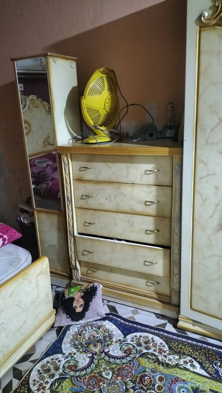 غرفة كويتي للبيع 
السعر 500
الزبير


**إذا كنت صاحب هذا الإعلان وتريد حذفه لأي سبب، رجاءا أرسل رسالة إلى الدعم الفني**