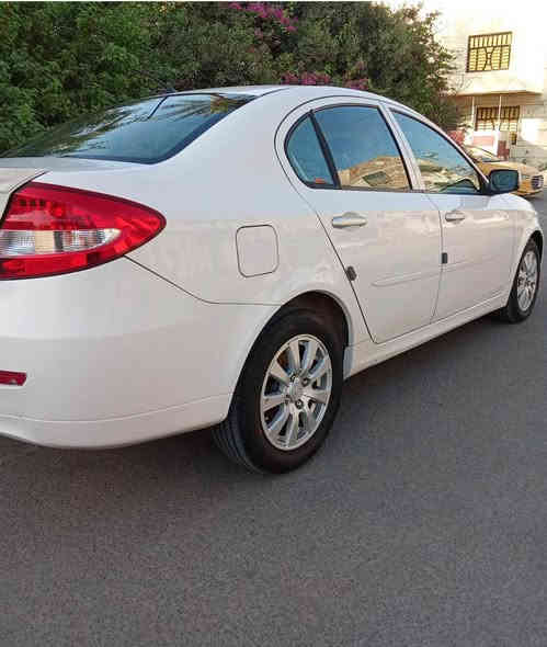 السلام عليكم ورحمة الله وبركاته بروتون بيرسونا للبيع موديل 2013 رقم بغداد انكليزي الجديد السيارة بأسمي كلشي شغال بيها تدفئة تبريد صدر جديد بطارية جديدة بيها فقط نضوح زيت من الصرة او واشر كيس الباقي تمام السعر 64 ورقة وبيها مجال للطيبين السونار مرفق مع الصور مكاني بغداد الاعظمية او حي تونس للاتصال ***********  . وشكرا بغداد
