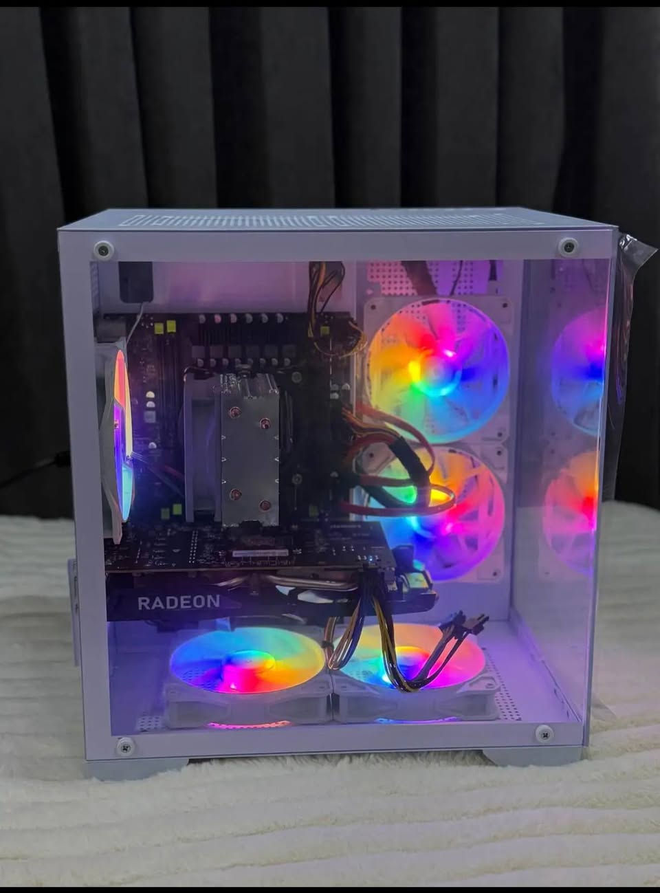 كيسات كاملة بدون كرت شاشة المواصفات:
كيس ابيض / اسود 
المعالج Xeon v3 او v4 فرق بسيط بالسعر
رامات 16g
كولر هوائي rgb 
الهاردات hdd 512g / ssd256g
بورسبلاي 550w

موجود آخر ١٠ قطع واذا اكو احد يريدهم سوة سعر اقل


**إذا كنت صاحب هذا الإعلان وتريد حذفه لأي سبب، رجاءا أرسل رسالة إلى الدعم الفني**