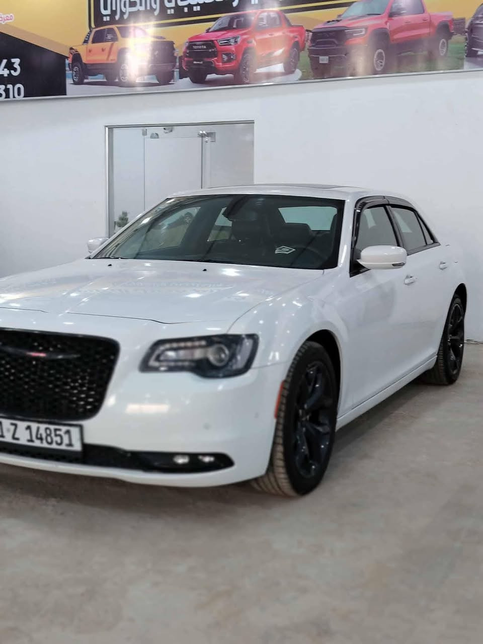 للبيع او مراوس حسب القناعه 
كرايسلر اوباما 2023 وارد امريكي 
 مرقم بغداد. 
فول مواصفات S
تبديل باب وجاملغ نفس اللون 
بانوراما 
مقاعد جلد S
تشغيل عن بعد 
اشاير مري
نقطه عمياء 
لايت زنون 
محرك 6
حجم المحرك 3600
كير موس 
كير شفتات بالستير 
حساس امامي 
حساس خلفي 
كامرا 
شاشه كبيره 
السعر 320ورقه.  
العنوان الحله شوملي شارع المعارض قرب السيطره 
الاتصال على الارقام التاليه 👇 
***********
***********
اخواني الاعزاء اتصل وبيك خير ودلل  او تجي خاص ويدلل متواجد 24 وتساب مازنجر اتصال هاتفي
