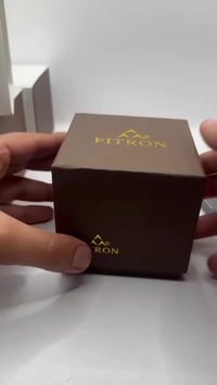 ساعه من ماركة فيترون الياباني سير جلد اسود السعر ٥٠ 07874445030