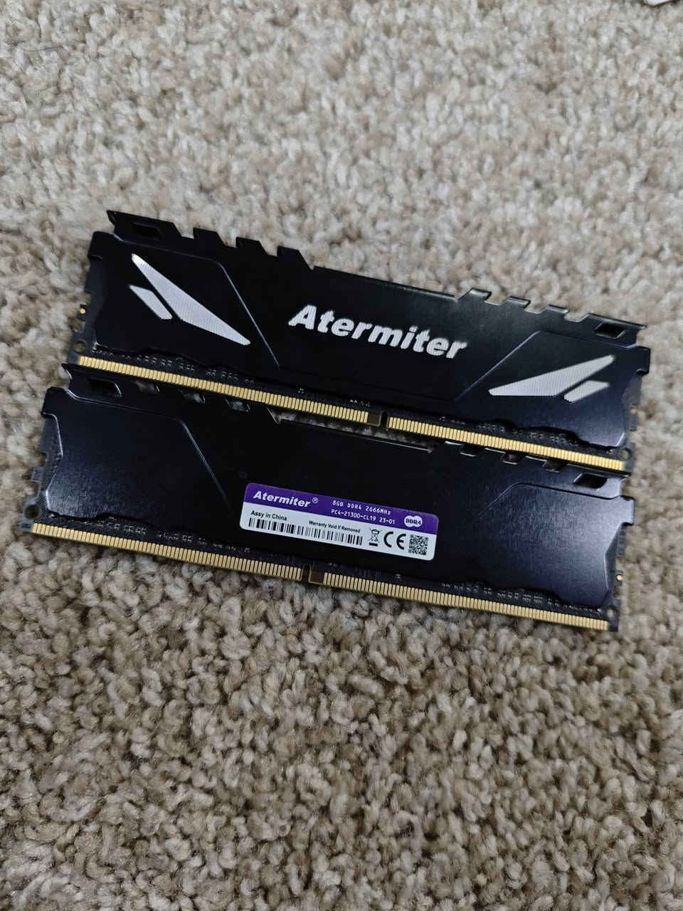 متوفر كمية رامات ddr4
بيهن سيرفر للزيون وبيهن يرهمن سيرفر وانتل
الاسعار لل16 بين ال65 وال75 الف
وال32 ب 100 الف
جميع القطع مفحوصة وشغالة


**إذا كنت صاحب هذا الإعلان وتريد حذفه لأي سبب، رجاءا أرسل رسالة إلى الدعم الفني**