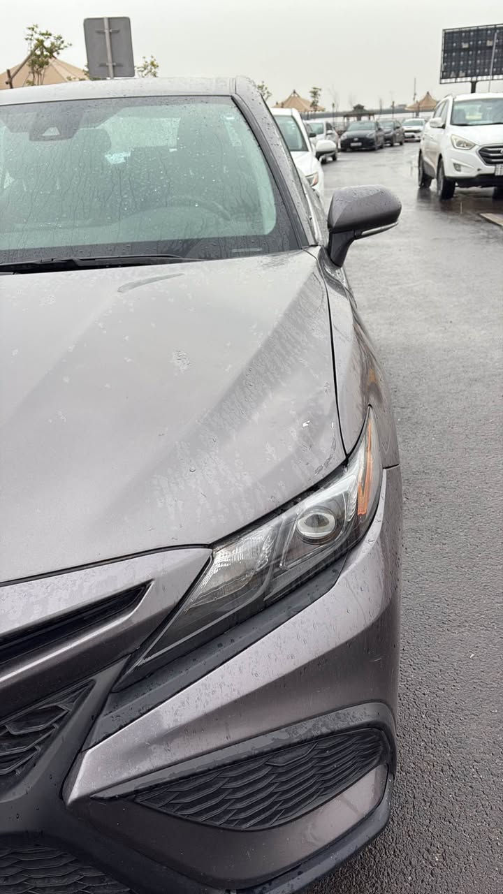 ‏camry 2023
وارد امريكي (بصمه)Se▫️ بانزين فقط / تو ويل 
ضرر قطعة واحدة  فقط (جاملخ )▪️
 حافة البنيد   مثل ما موضح بلصور  نفس ما وصلت من امريكا ▫️بدون صبغ ولا تعديل ▪️
ماشية39 mi▫️
ايرباكاتها كلها سليمة ▫️
تحويل مباشر ▪️
رقم اربيل▫️
مكانها موصل ▪️
سعر المطلوب 215 ▫️
للتواصل *********** موصل, نينوى
