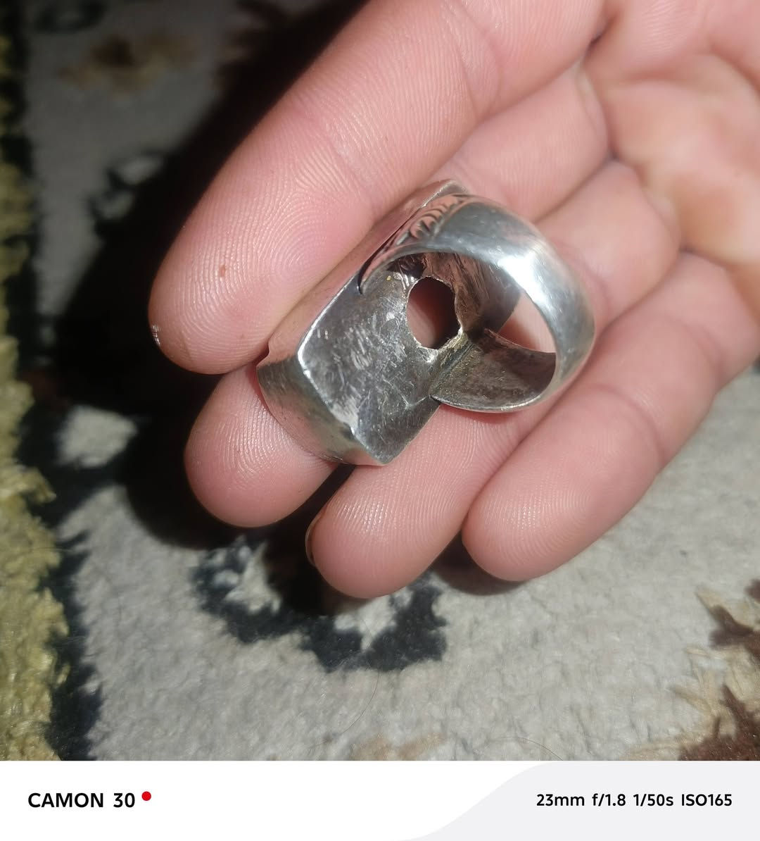 سلام عليكم صياغة يدوية مكاني بغداد أم الكبر والغزلان ***********
