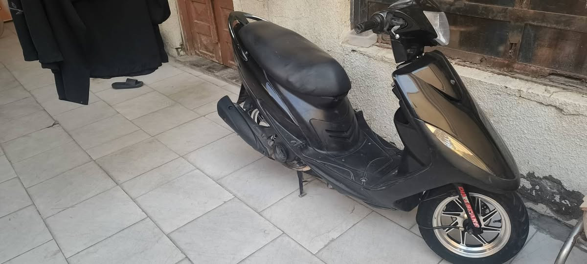 سلام عليكم دراجة ماكس عدلة برغي ما مفتوح بيها دراجة كلش نضيفه ومرتبة مال رنبه كلشي بلادي بيها السعر خاص رقم تلفوني
***********
