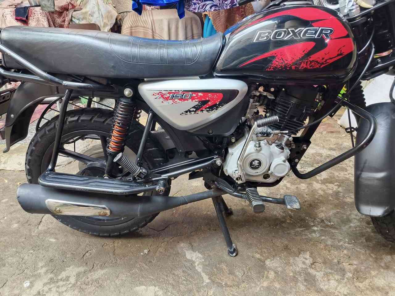 سلاام عليكم دراجه بوكسر جبلي ادراجه ما مامفتوحه رقم بسمي كشي شقال بيه مكاني البصره القديمه رقمي ***********  السعر 2300 قفل الن ادراجه نضيفه موديل 223
