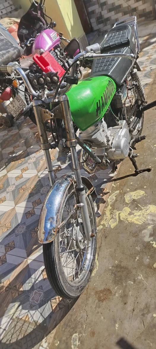 دراجه كلك مفتوحه عوزهه بس زنجيل سعرهه 375
ناصريه المركز ***********
