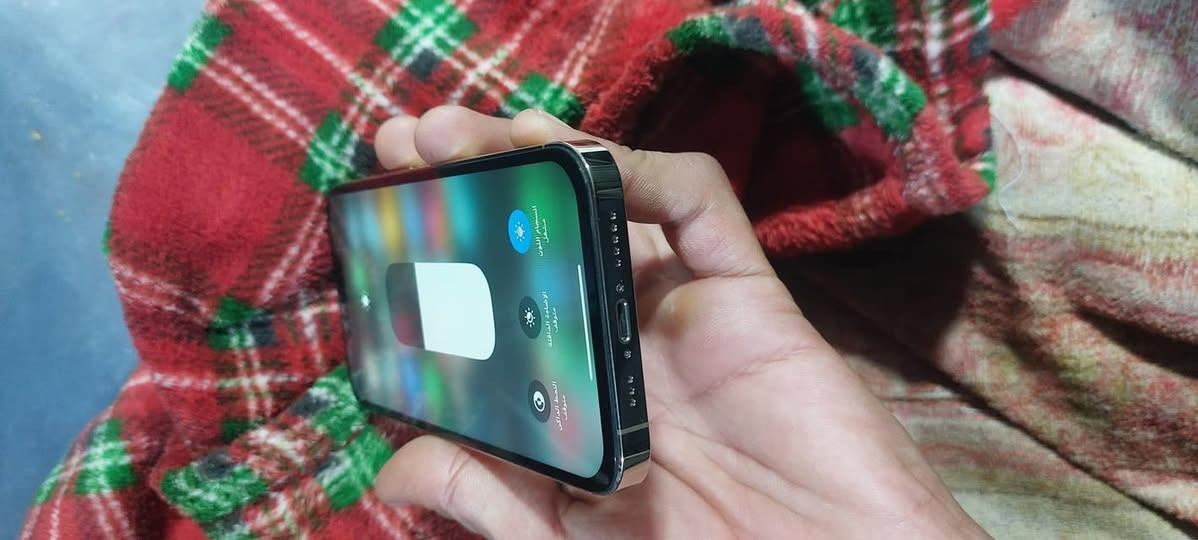 ايفون 13 برو فقط لون ذهبي بطارية 89 ذاكره 128 كارتون وياه كل عطل مابي الجهاز سعره 475 او مراوس ب 13 برو ماكس حتلو مكسور مكاني كربلاء ***********
