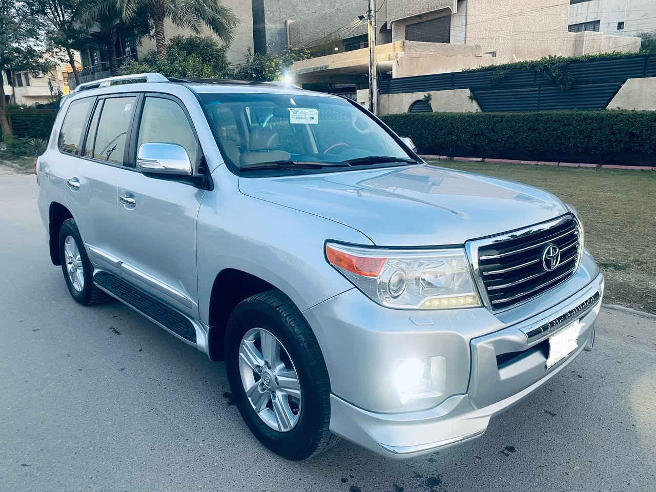 لاندكروز موديل 2014 ساز
فول مواصفات محرك ٦ سلندر
سياره جديده جدا وبدون اي نقص
رقم بغداد الانكليزي وباسمي
مكفوله كفاله عامه من الصبغ والتبديل والمحرك والگير والصدر وتخم تاير كله جديد وعلى الفحص
فقط بارد بسيط
السعر  ٣٧٥٠٠$
***********
مكان السياره بغداد حي الجامعه
